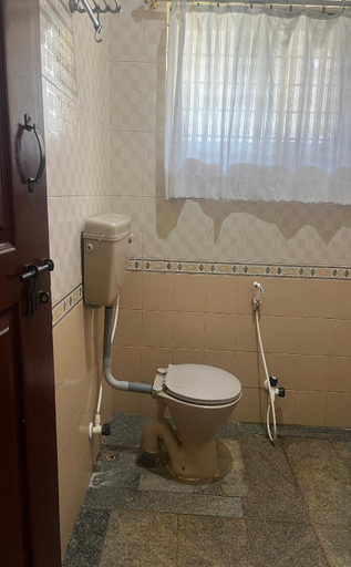Bathroom 5, Rajathadri hill villa by LexStays-BR hills, Chamrajnagar