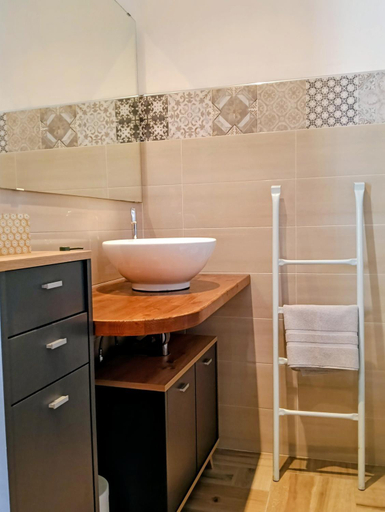 Bathroom 3, Casa Nina, Savona