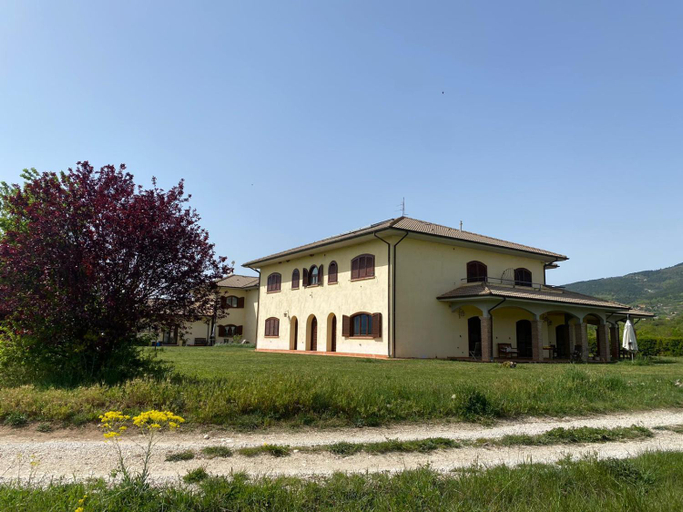 View 3, Agriturismo C'era Una Volta, L'Aquila