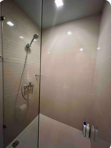 Bathroom 5, Condo at the heart of BGC (Uptown Parksuites), Taguig