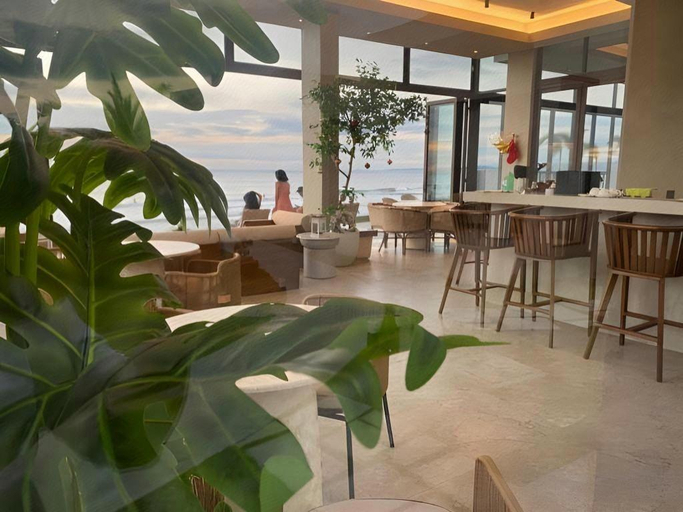 Food & Drinks 5, TANA Beach Villas, Lian