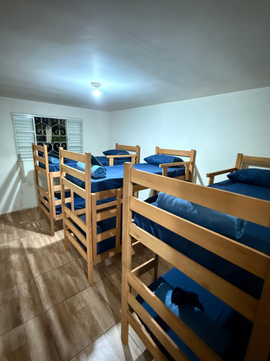 Others 2, Hostel Passa4, Passa Quatro