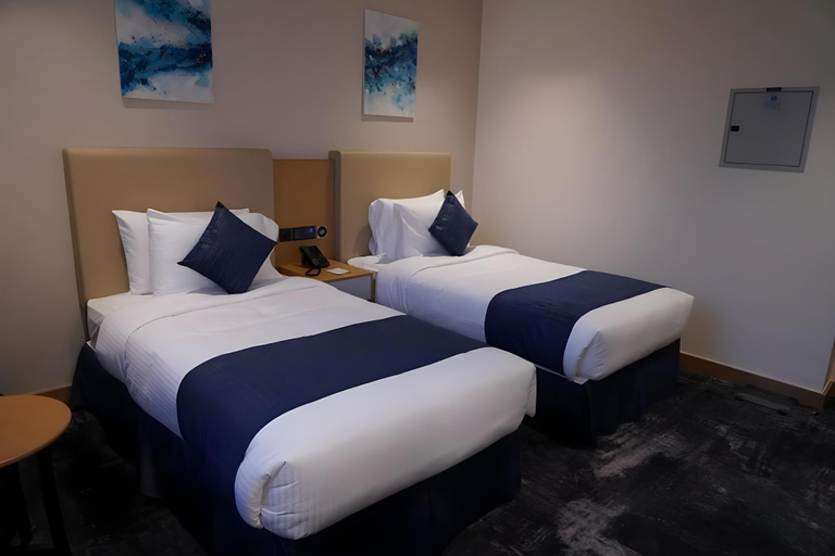 Bedroom 2, Al Hayat Hotel, Sharjah City