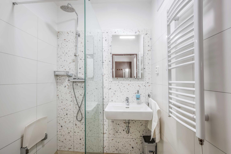 Bathroom 3, Penzion Horse Farm Lechovice, Znojmo