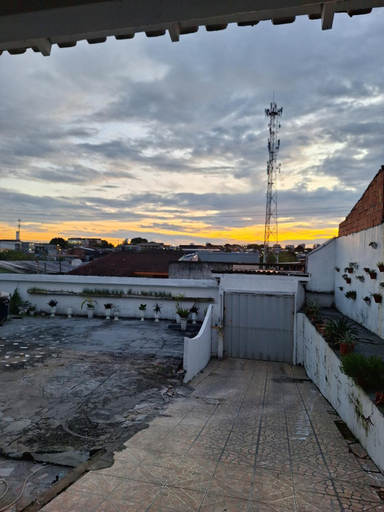 Others 4, Quarto triplo com banheiro em Pousada e Restaurante, Maués