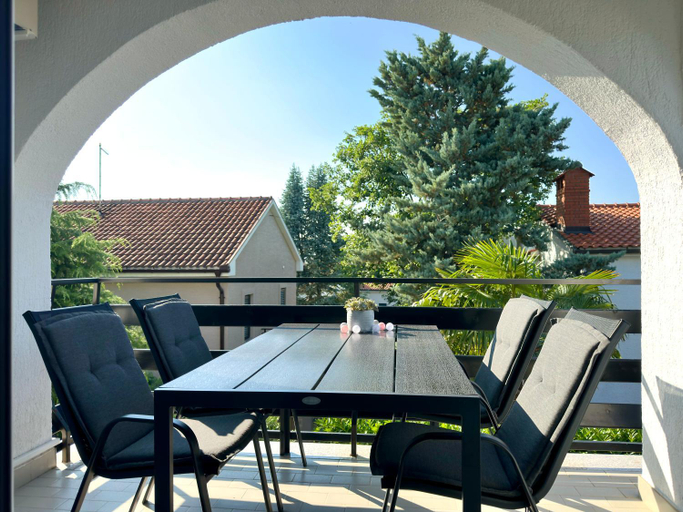 Others 4, Apartments Bella Vita 1, Malinska-Dubašnica