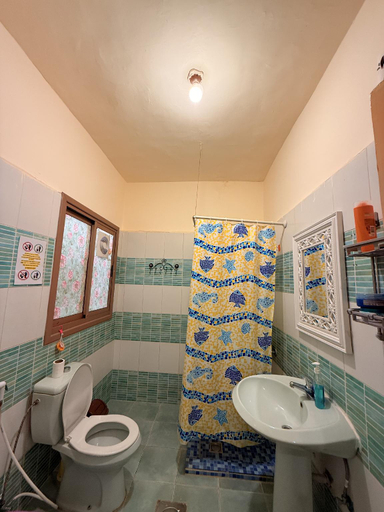 Bathroom, Extra Traveller, Aqaba