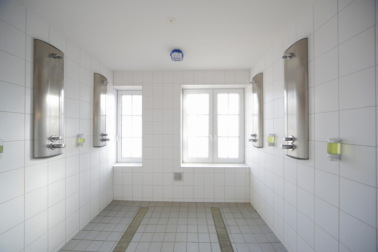 Bathroom 5, Bed’nBudget Expo-Hostel Dorms, Region Hannover