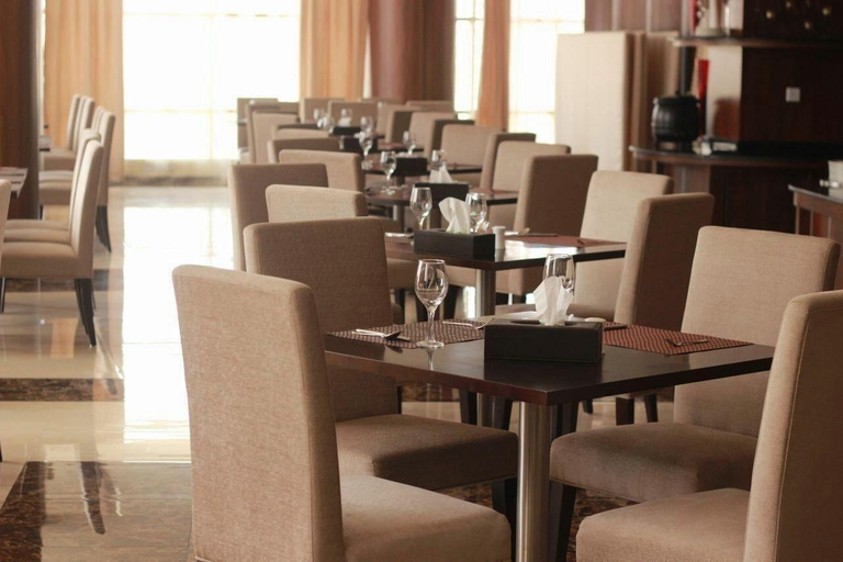 Food & Drinks 5, Park Hotel Baljurashi
