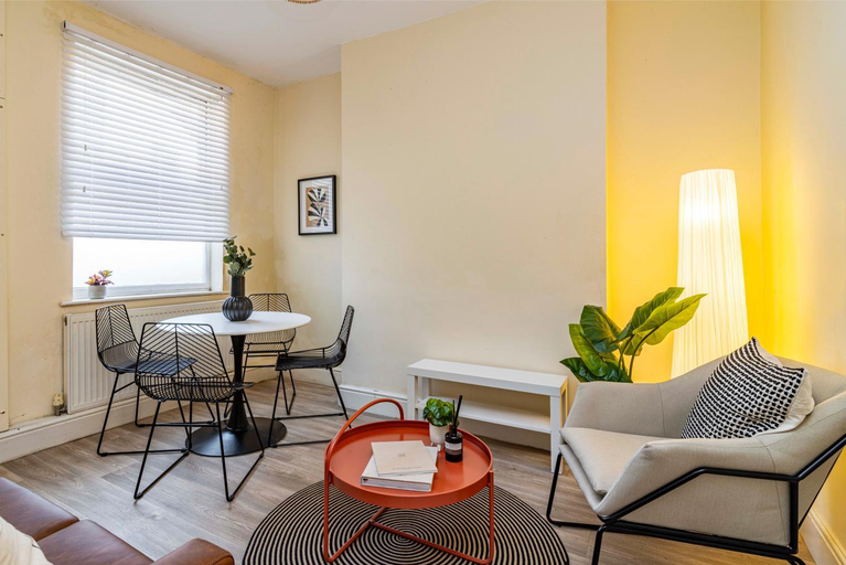 Others 4, Kasu Lodge - Sneinton, Nottingham, Nottingham