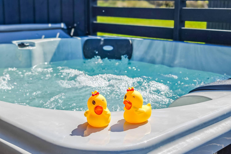 Hot tub 4, Hotel Merikruunu, Finland Proper