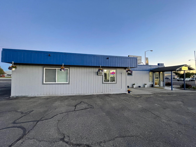 Others 4, Budget Inn Ontario, Malheur