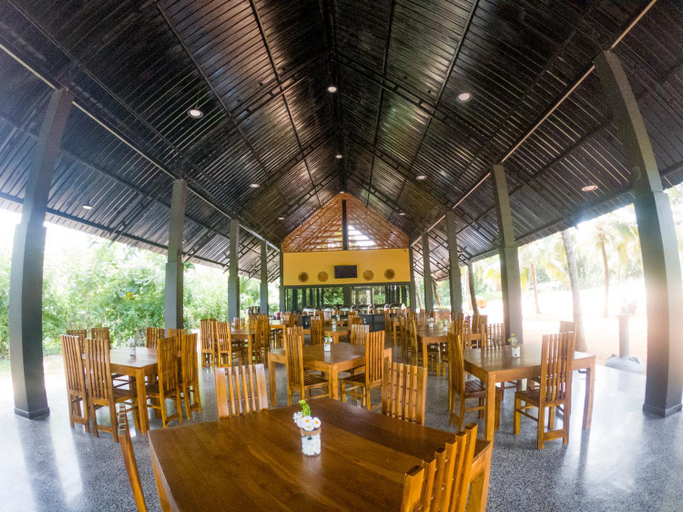Food & Drinks 4, Ahas Pokuna Holiday Resort, Mawathagama