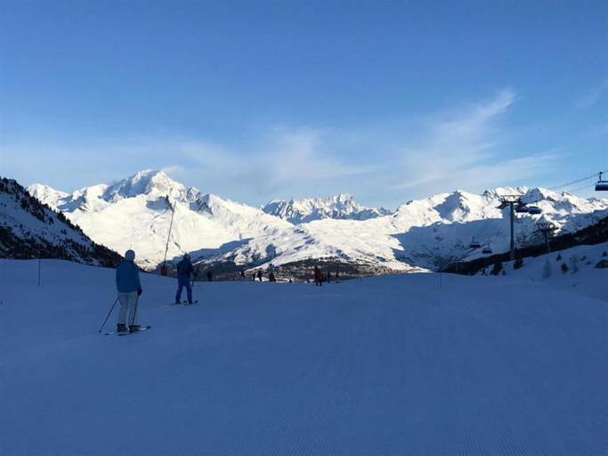 5, Chalet in Paradiski with Stunning Ski Views, Savoie