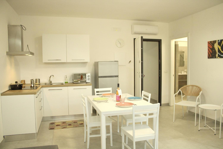 Others 5, Complesso Villa Cristal, Lecce