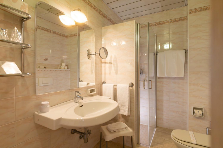 Bathroom 5, Hotel Abano Astoria, Padua
