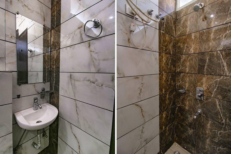 Bathroom 3, Fabhotel 4G, Bhopal