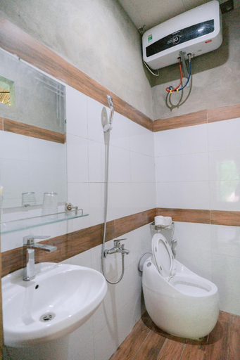 Bathroom 5, Pù Luông Sala Homestay, Bá Thước
