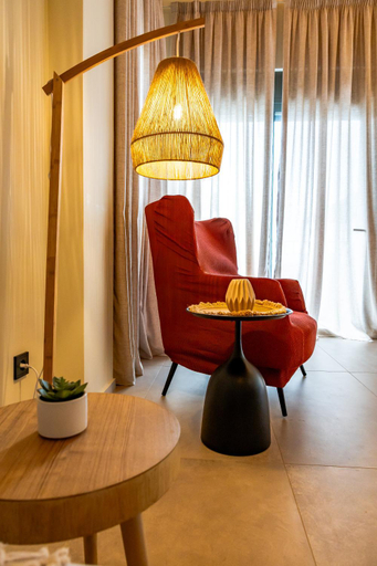 Others 5, Scalma Villas, Central Greece