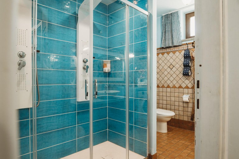 Bathroom 4, Alloggio del Pescatore con sauna,piscina, jacuzzi, Roma