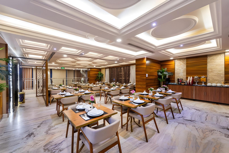 Food & Drinks 5, Crown Rose Hotel, Riyadh