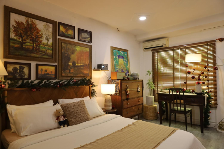 Bedroom 2, The Rustic Home, District 1