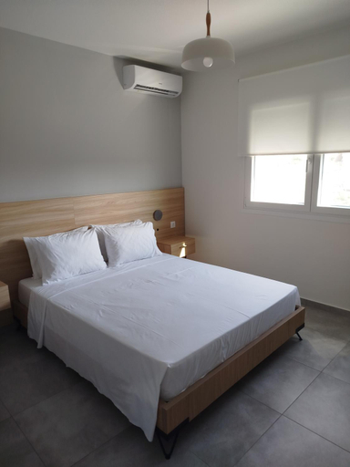 Bedroom 4, four sis rooms, East Macedonia and Thrace
