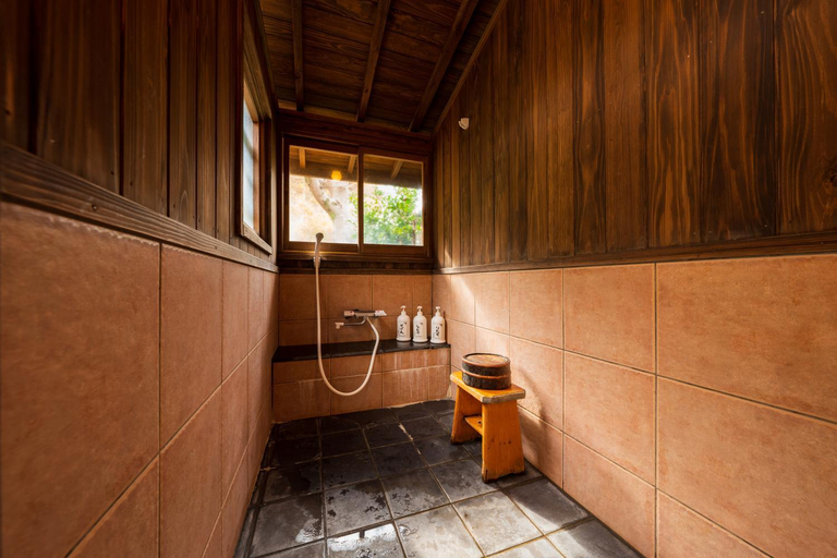 Bathroom, Hozantei, Minamioguni