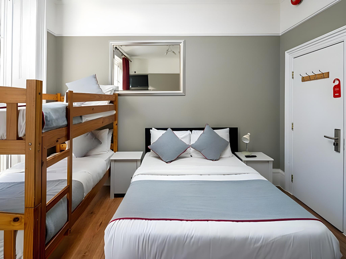 Bedroom 3, Belgravia Hotel, London