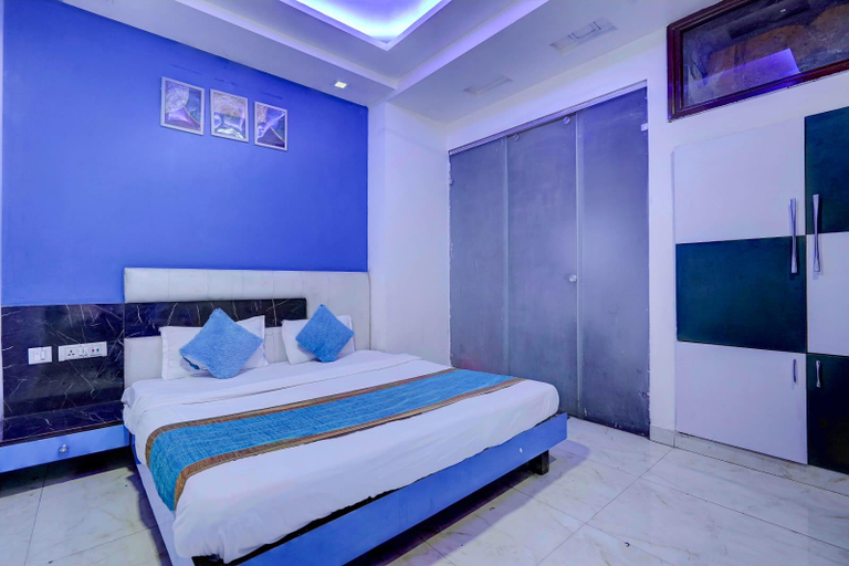 Bedroom 2, Ghoomle Season Rooms Grand, Delhi