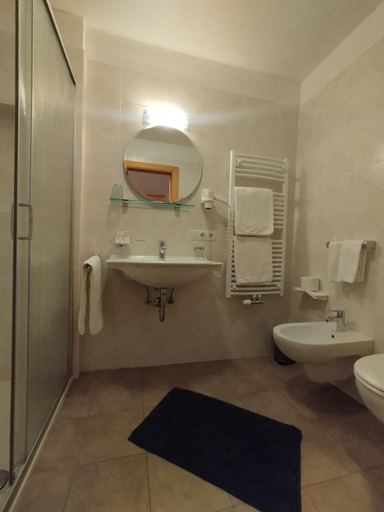 Bathroom 2, romy` s B&B, Bolzano