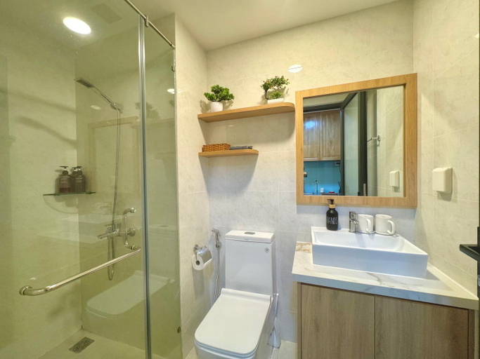 Bathroom 3, SOHO RESIDENCE 5mins Bui Vien free pick up, District 1