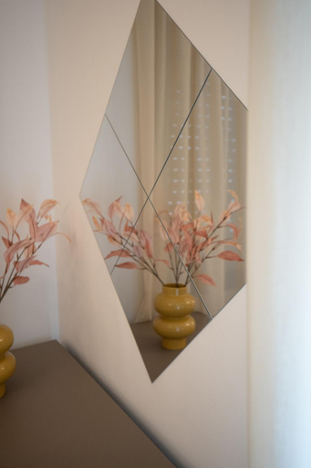 3, Light View, Messina