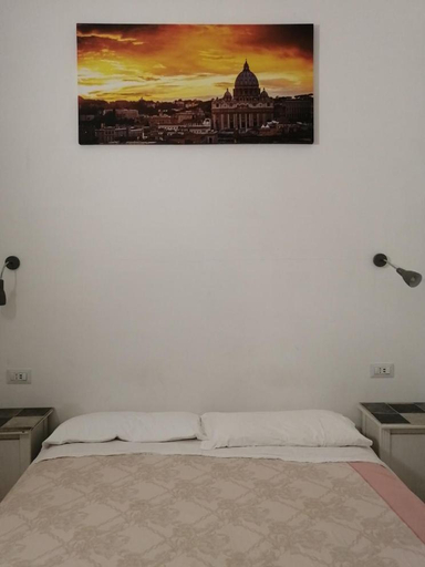 Bedroom 2, Roma Prince Inn B&B, Rome