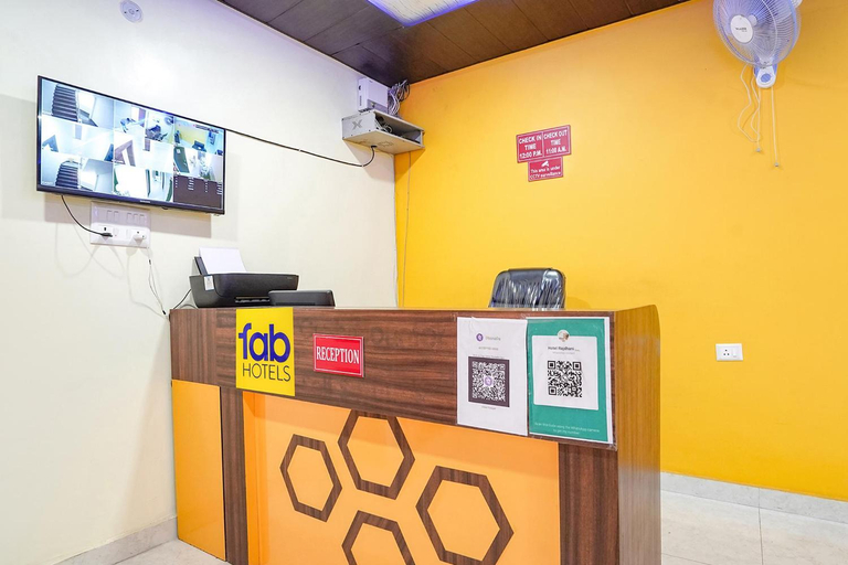 Public Area 3, FabHotel Rajdhani, Kanpur Nagar
