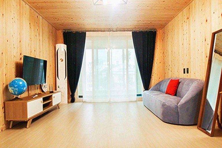 Bedroom 2, Jeju Timberhouse Pension, Jeju