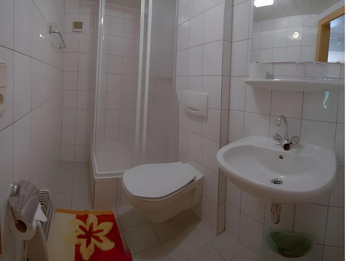 Bathroom 2, Gasthof Innerfraganterwirt, Spittal an der Drau