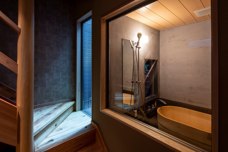 Bathroom 3, Hakata-no-Yado Tsurezure-Ann, Fukuoka