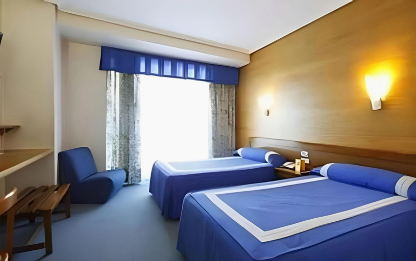 Bedroom 3, Colon Tuy, Pontevedra