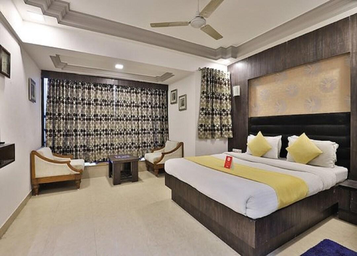 Others 4, Shree Krishna Palace, Ahmadabad