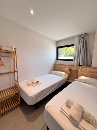 Bedroom 3, Camping Joncar Mar, Girona