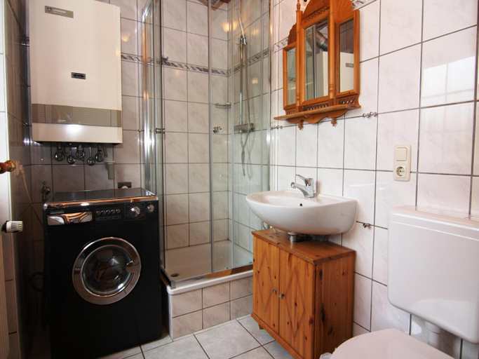 Bathroom 3, Semi-detached houses, Boltenhagen, Nordwestmecklenburg
