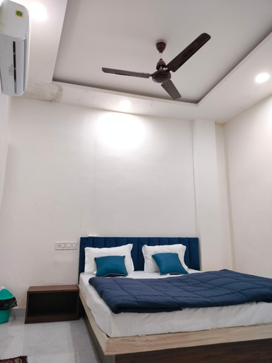 Bedroom 2, Rudransh Guest House, Ujjain