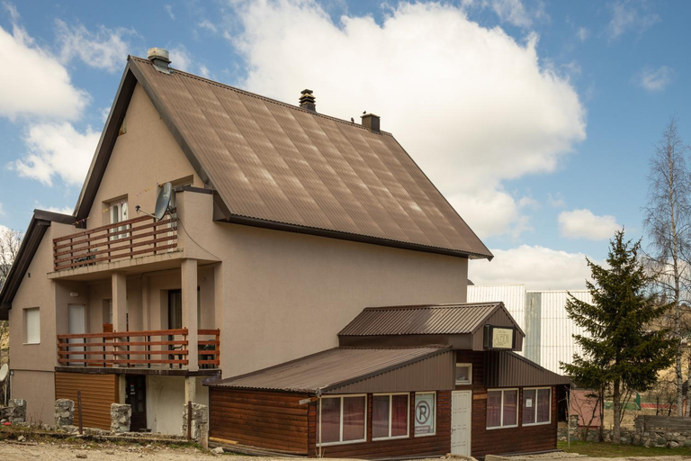 Others 4, Apartmani ALBION