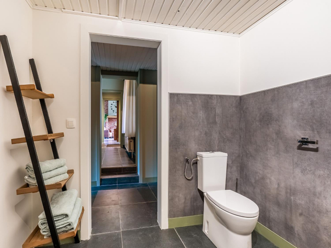 Bathroom 4, Merksplas Villa with Terrace, Antwerpen
