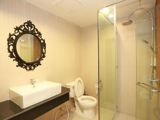 Bathroom 4, MDR Hotel, Muang Lop Buri