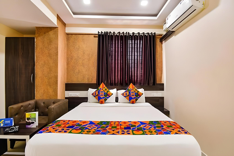 Bedroom 3, FabHotel Rotano Grand, Bangalore