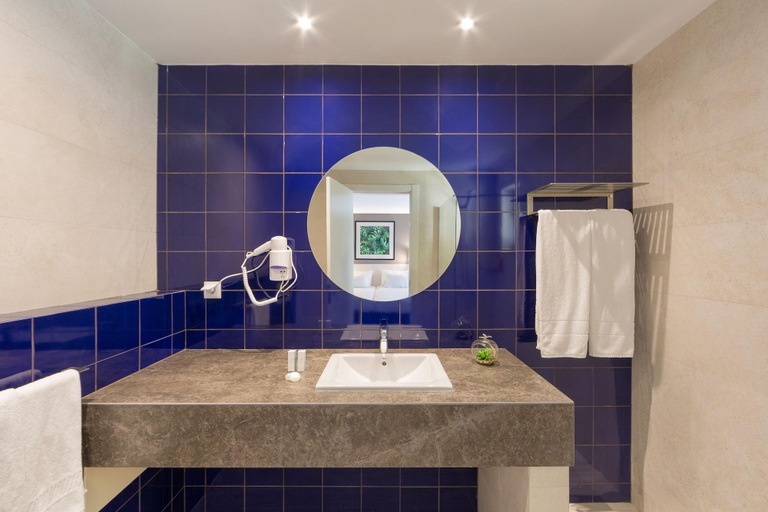 Bathroom 5, AP Adriana Beach Resort, Albufeira