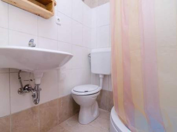 Bathroom, Mljet Apartments, Mljet