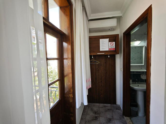 Bedroom 4, Kaptan Pansiyon, Kaş